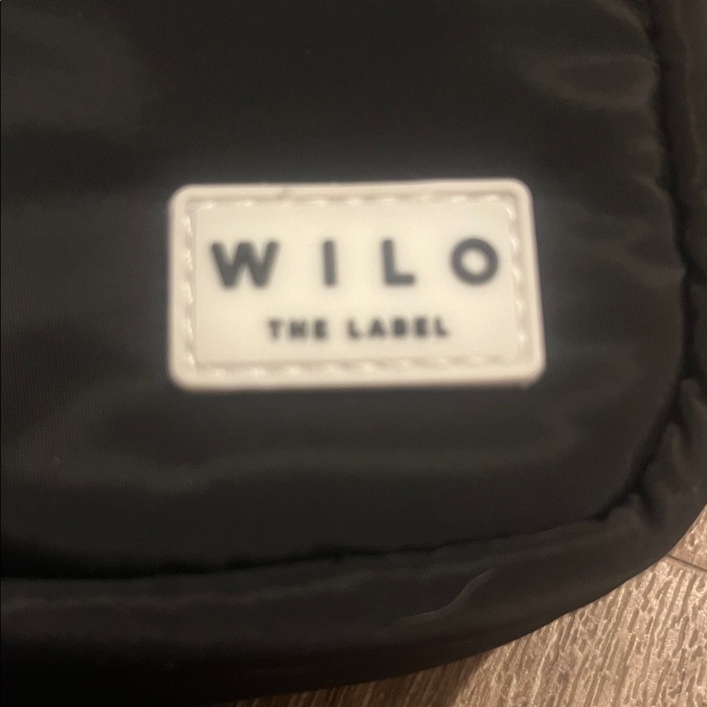 Wilo the Label Black Quilted Crossbody Waist Belt Bag with Adjustable Strap NWOT - Picture 3 of 8